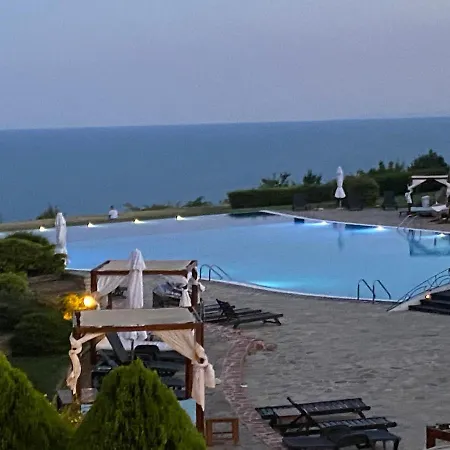 Kaliakria Infinity Pool Apartment Topola